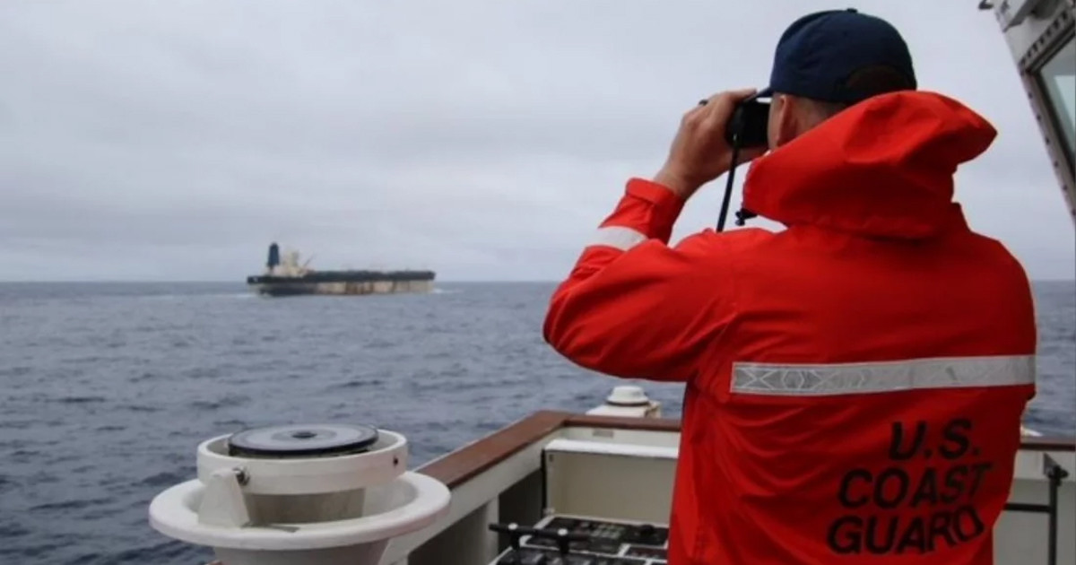 রাশিয়ার নৌবহরকে পাত্তাই দিলো না যুক্তরাষ্ট্র, জব্দ হলো তেলবাহী জাহাজ