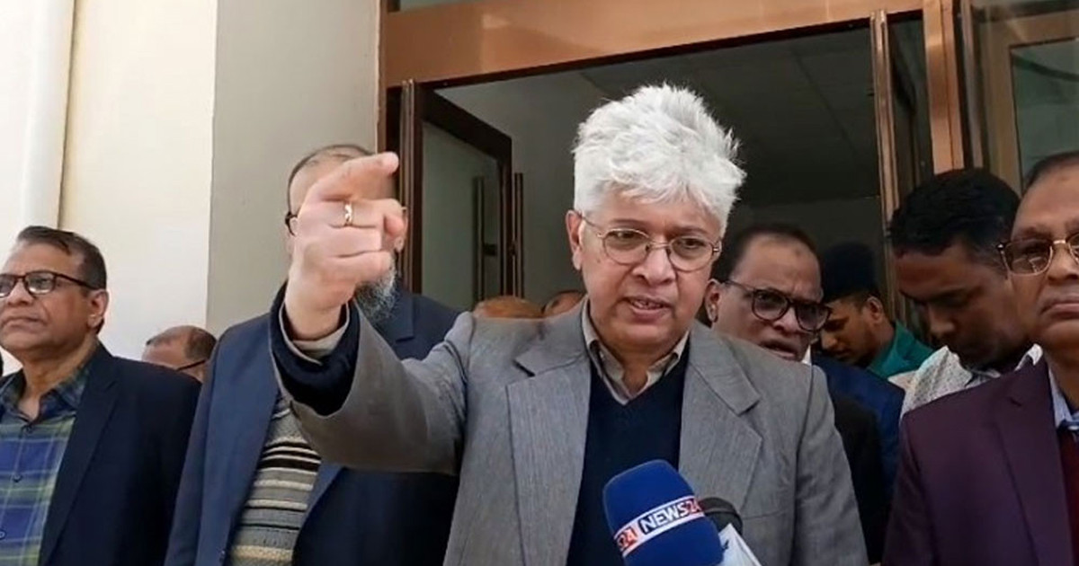 আধুনিক প্রযুক্তি ও সাশ্রয়ী জ্বালানিতে লাভজনক করা হবে রাষ্ট্রীয় শিল্প: শিল্প উপদেষ্টা