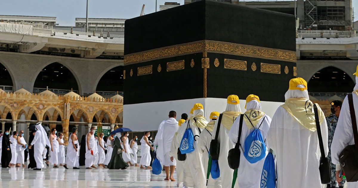 ২৫ জানুয়ারির মধ্যে হজযাত্রীদের যে ১১ ধরনের স্বাস্থ্য পরীক্ষা লাগবে