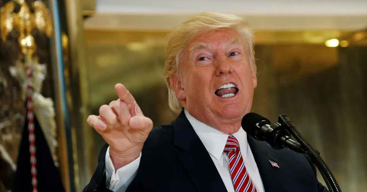 ‘বড় বিপদে’ ইরান, হামলা চালানোর হুঁশিয়ারি ট্রাম্পের