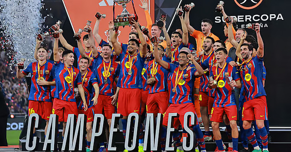 রিয়ালকে কাঁদিয়ে সুপার কাপ জিতলো বার্সা