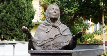 আলোচনায় বাবা ভাঙ্গার ভবিষ্যদ্বাণী, ২০২৬ সাল ধ্বংস-বিস্ময়ের বছর