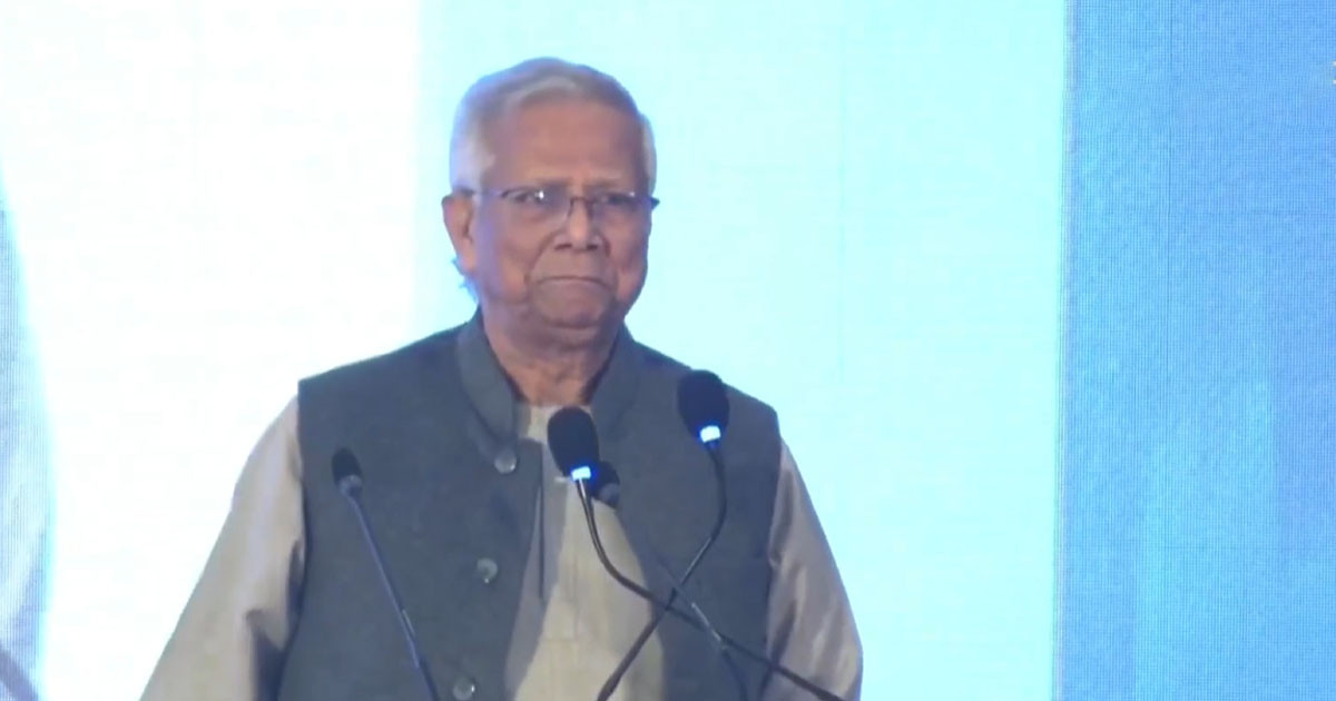 শুধু চাকরি নয়, শিক্ষার মূল লক্ষ্য হওয়া উচিত সৃজনশীল মানুষ গড়া: প্রধান উপদেষ্টা