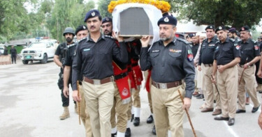 পাকিস্তানে বোমা বিস্ফোরণে ৬ পুলিশ সদস্য নিহত