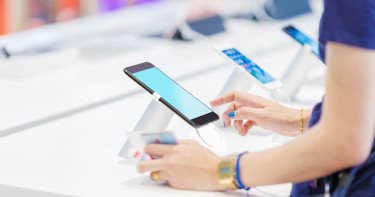 মোবাইল ফোন আমদানিতে বড় সুখবর এনবিআরের