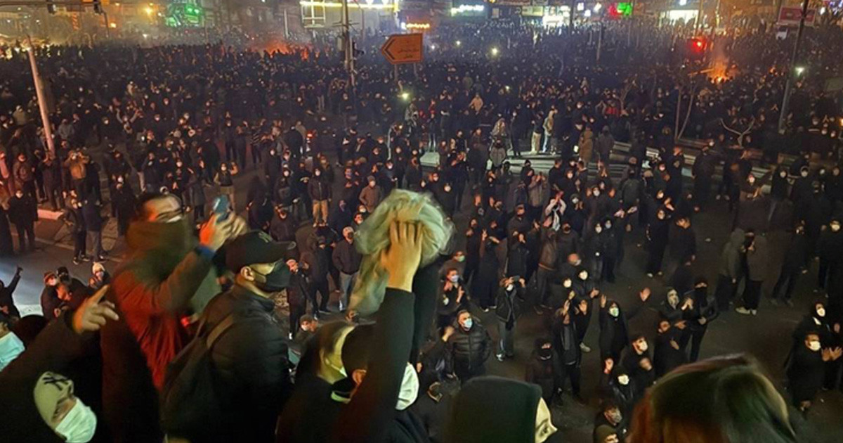 ইরানজুড়ে বিক্ষোভে নিহত বেড়ে ২ হাজার ৫৭১