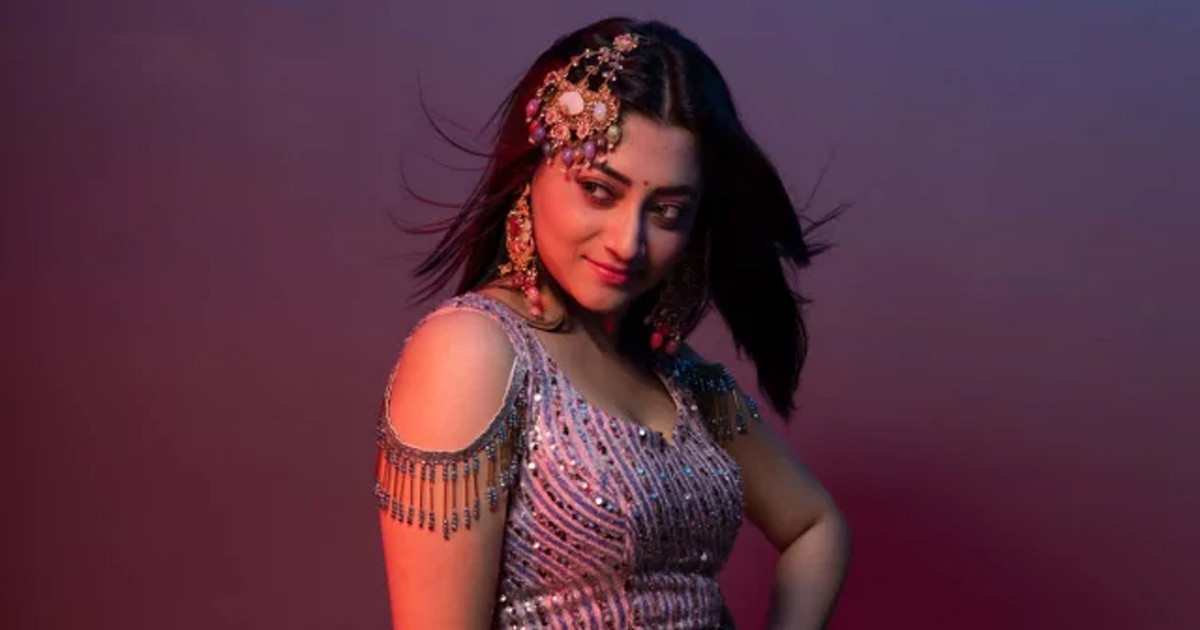 শুটিং সেট থেকে পূজা চেরির ভিডিও ফাঁস