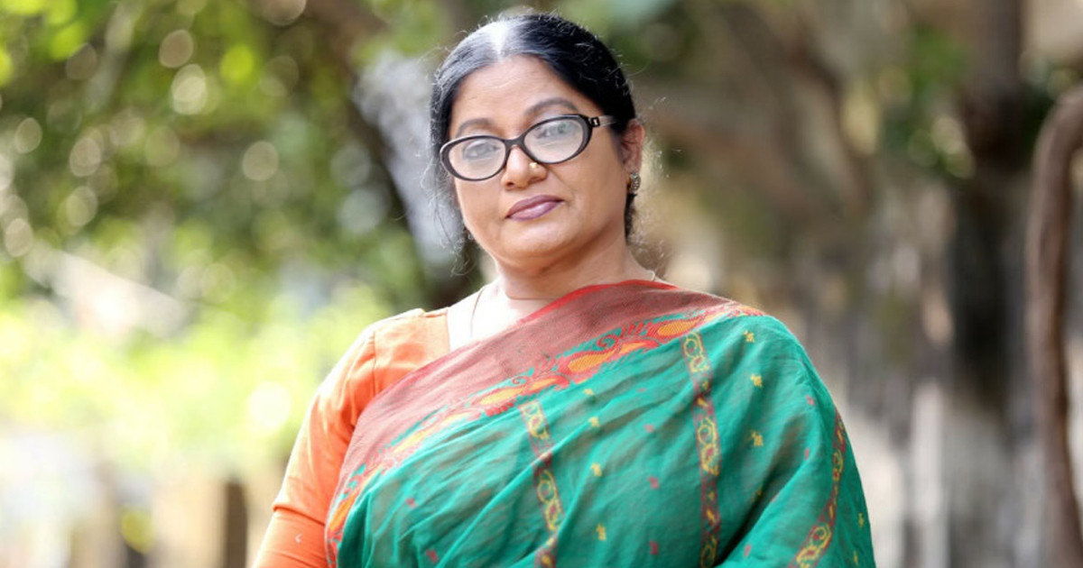 ভক্তদের সুখবর দিলেন ডলি জহুর