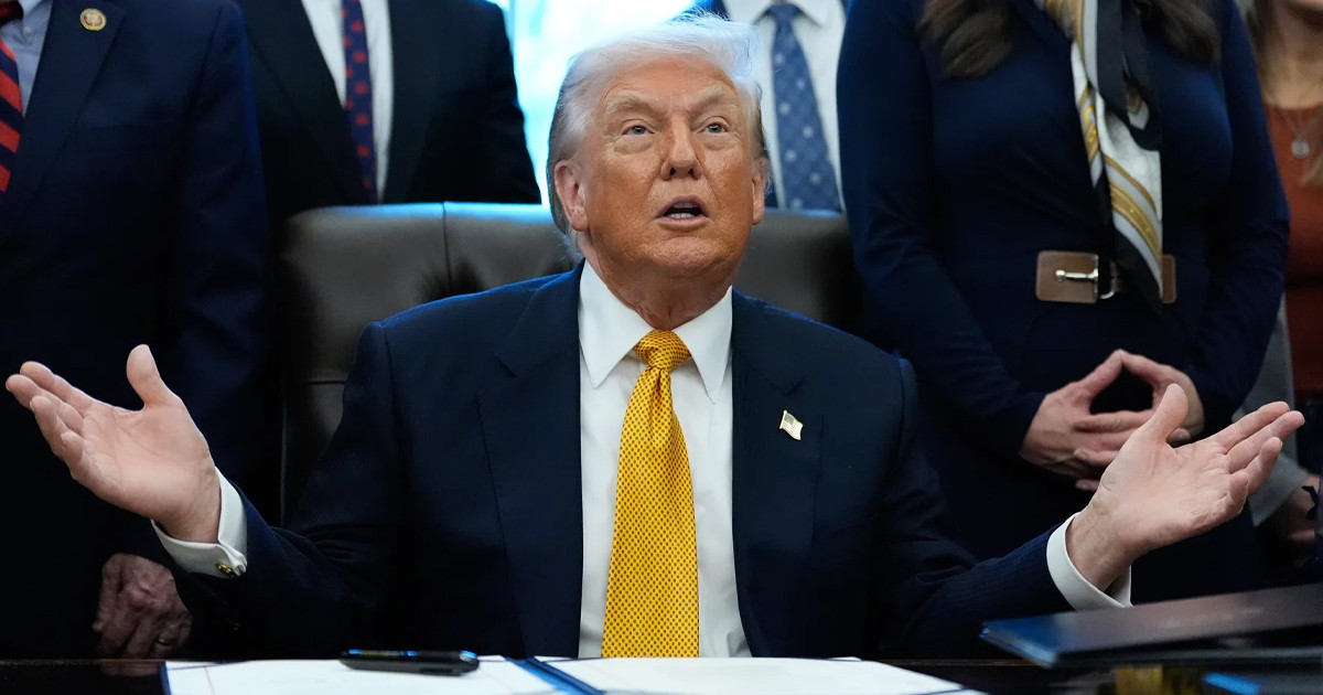 যুক্তরাষ্ট্রের মিনেসোটায় বিক্ষোভ দমনে সেনা মোতায়েনের হুমকি ট্রাম্পের