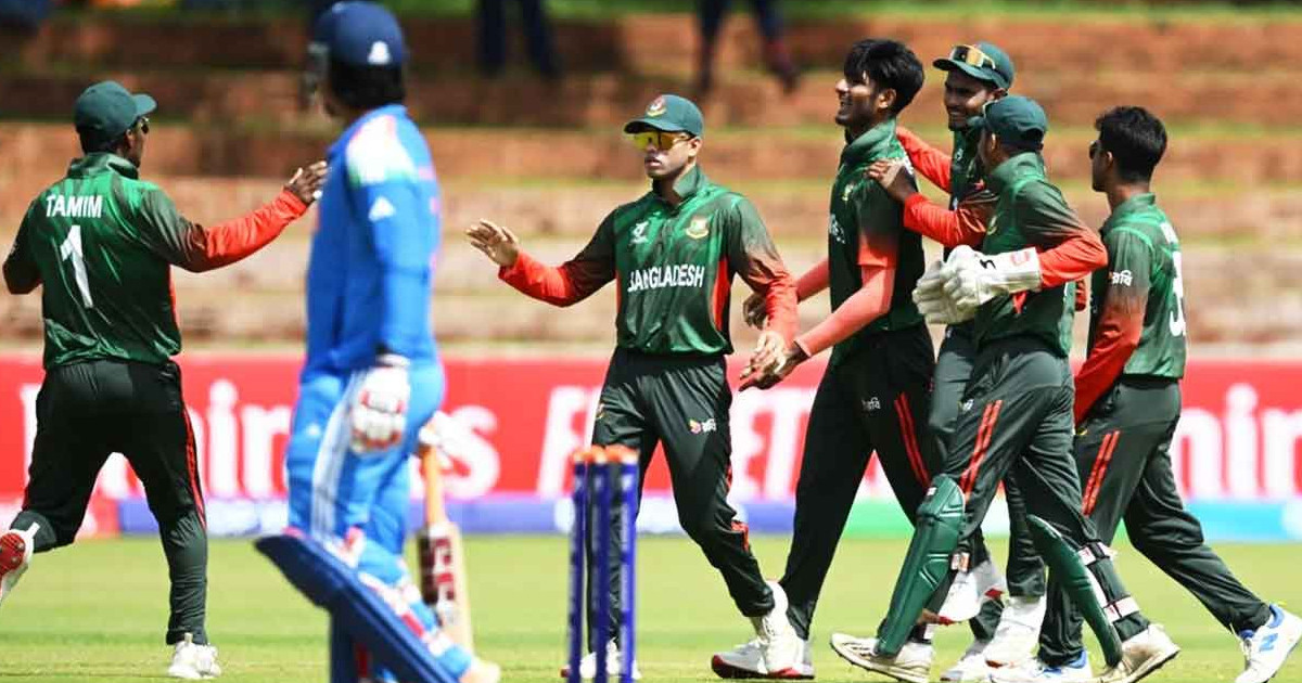 ফাহাদের ৫ উইকেট শিকার, ভারতকে গুটিয়ে দিল বাংলাদেশ