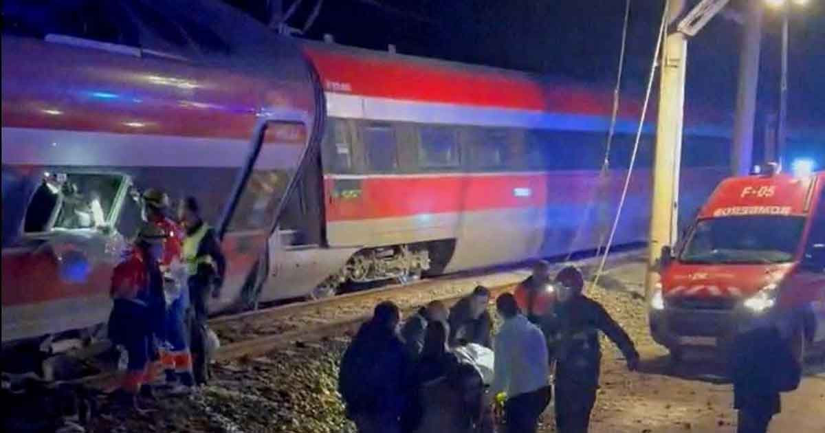 স্পেনে দুই ট্রেনের ভয়াবহ সংঘর্ষ, নিহত ২১