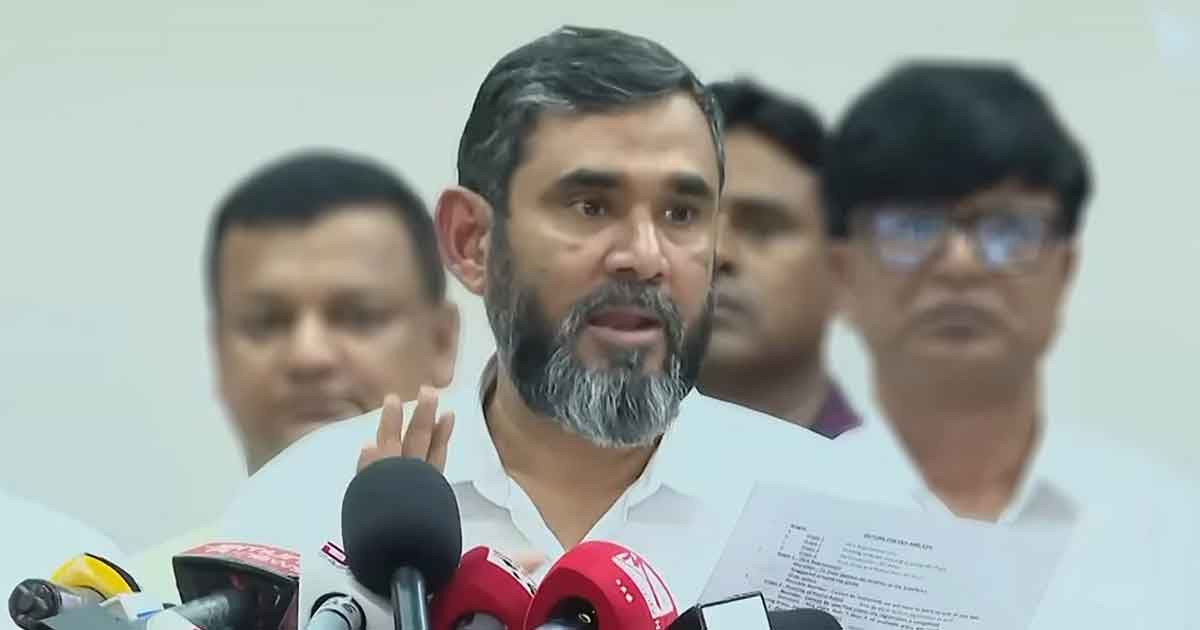 পোস্টাল ব্যালটে কারচুপির সুযোগ নেই: ইসি সানাউল্লাহ