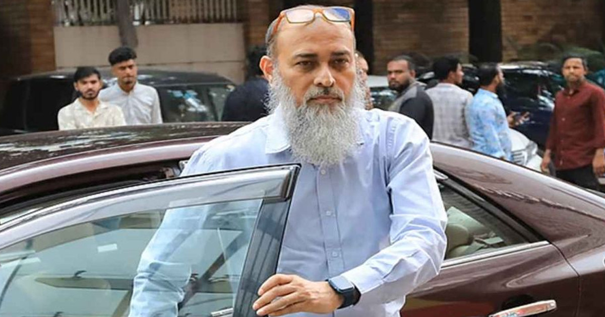 জনপ্রিয় হয়ে গেছি, শোকজের জবাবে বিসিবিকে জানালেন নাজমুল