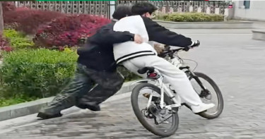 সাইকেল চালনা শিখিয়েই ৫০ লাখ টাকা আয়