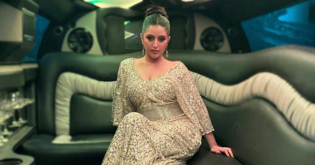 মালয়েশিয়া থেকে ফিরেই সুখবর দিলেন পরী