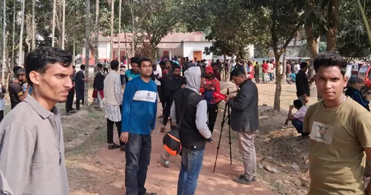 জামায়াত প্রার্থীকে তালাবদ্ধ করেন সমর্থকরা, মনোনয়নপত্র প্রত্যাহার হয়নি