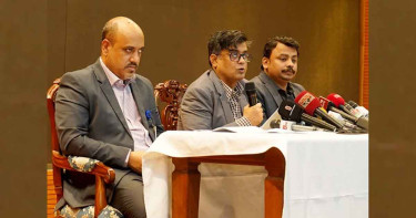 নির্বাচনের আগেই লুট হওয়া অস্ত্র উদ্ধার করতে হবে: প্রধান উপদেষ্টা