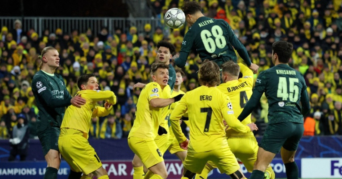 বোদোর কাছে বিধ্বস্ত ম্যানচেস্টার সিটি