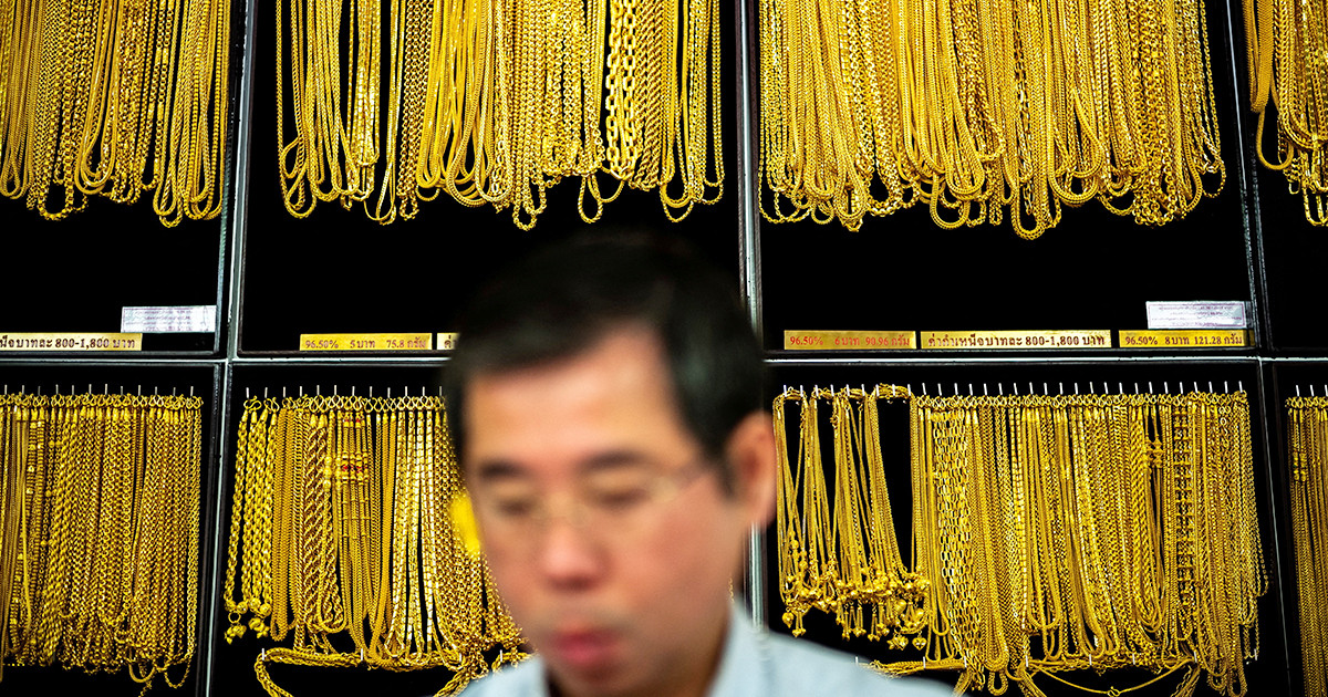 পাগলা ঘোড়ার মতো ছুটছে স্বর্ণের দাম