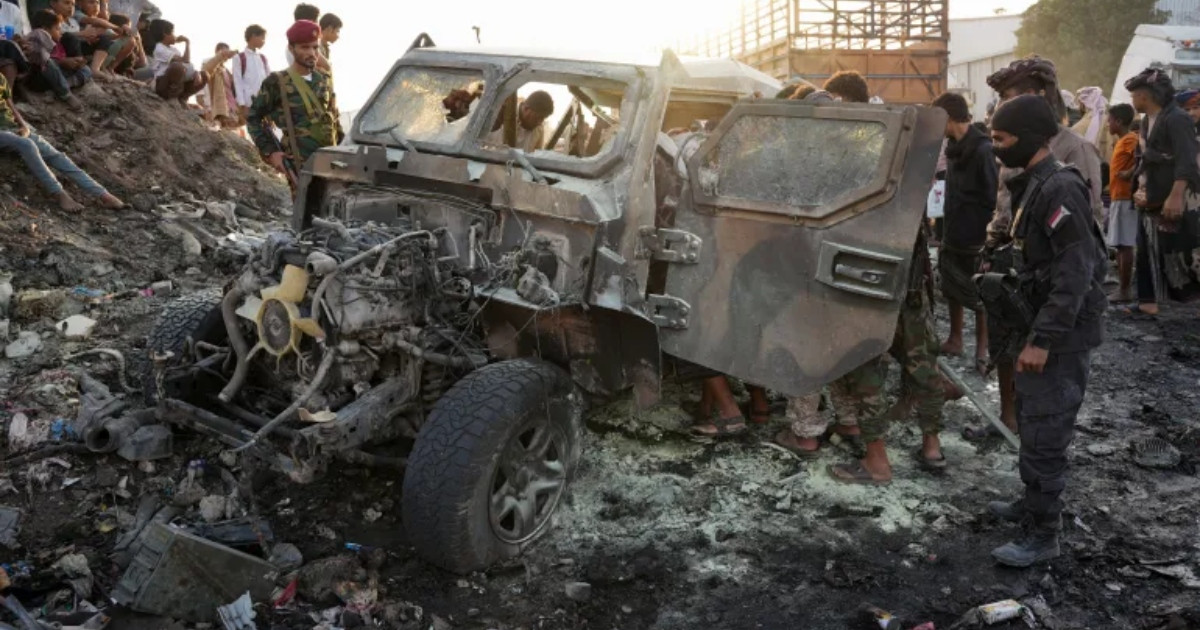 ইয়েমেনে সামরিক কনভয়ে হামলা, নিহত ৫