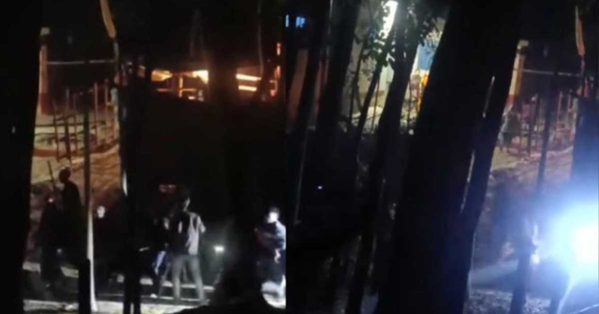 টস লাইট জ্বালিয়ে সালথায় দুই পক্ষের ব্যাপক সংঘর্ষ