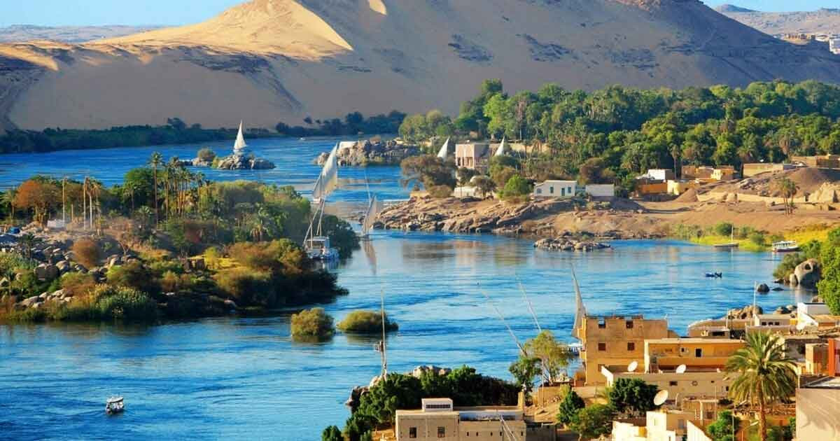 উমর (রা.)-এর দুটি কারামত