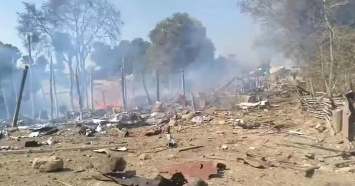 মিয়ানমারে বিয়ে ও প্রার্থনা অনুষ্ঠানে হামলা, নিহত ২৭