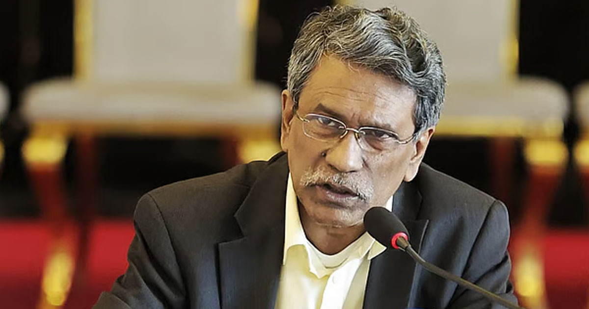 সংবিধানের দুর্বলতা দূর করতেই গণভোট: আলী রীয়াজ