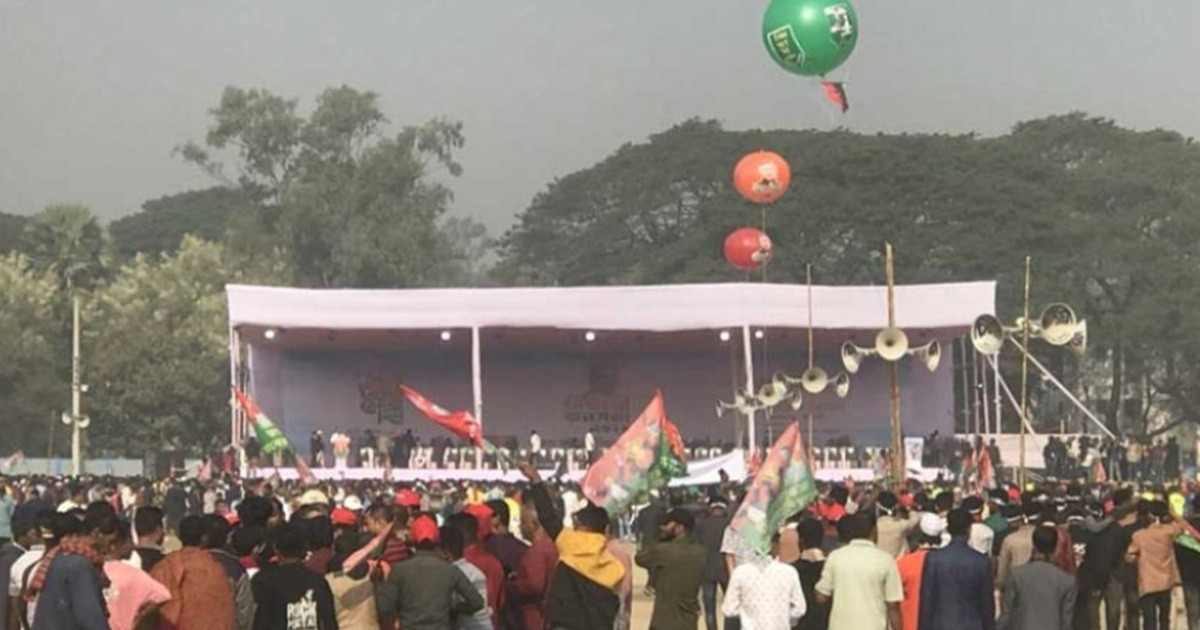 চট্টগ্রামে তারেক রহমানের সমাবেশে নেতাকর্মীদের ঢল