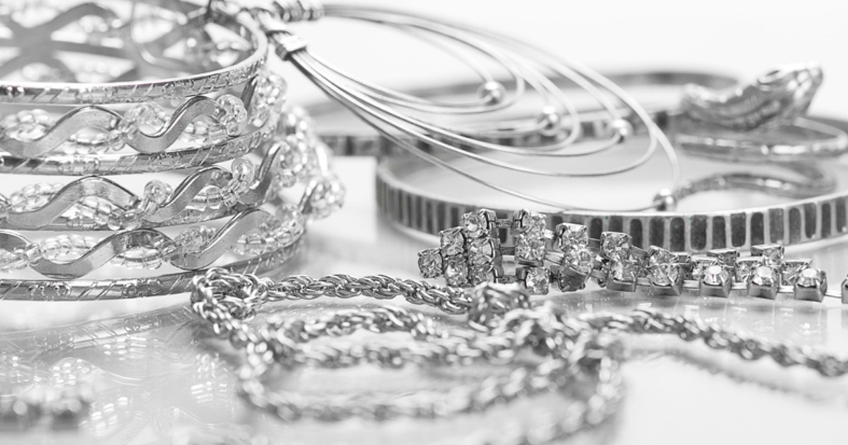 দাম বাড়লো রুপারও, ইতিহাসে সর্বোচ্চ