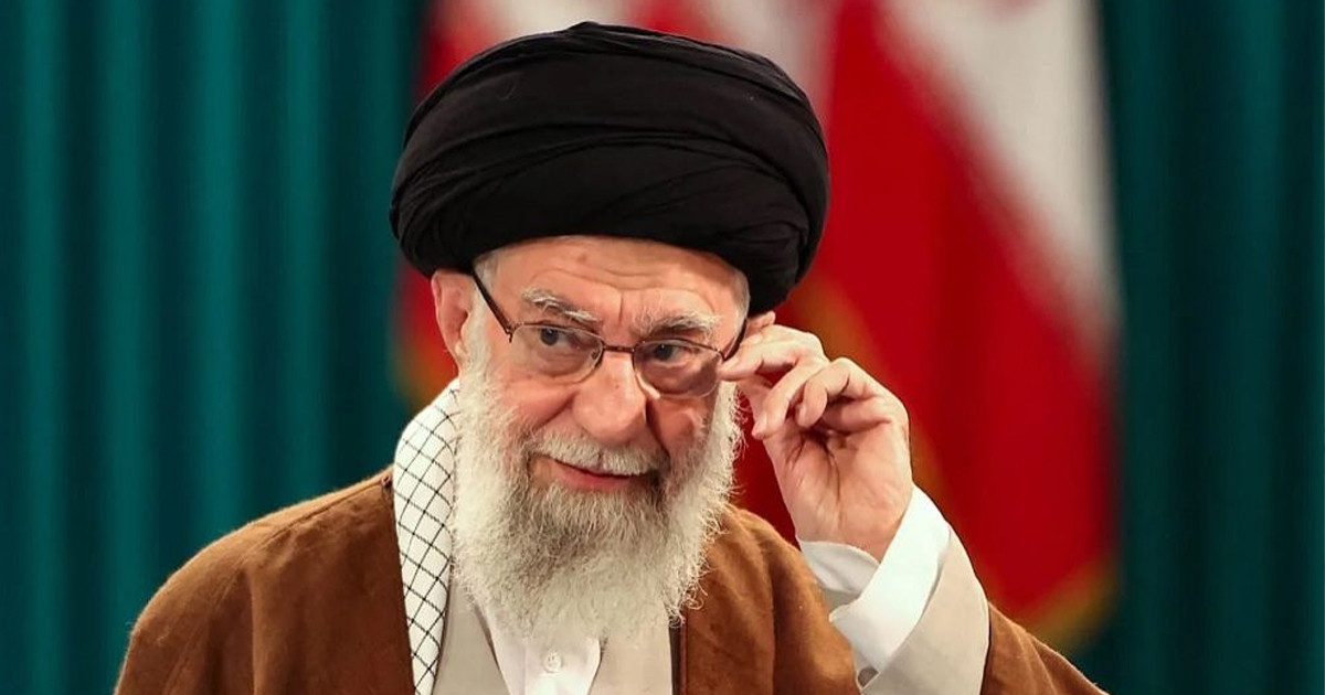 হামলার শঙ্কায় আশ্রয় নিয়েছে খামেনি!