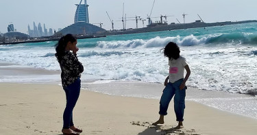 এআই লাইফগার্ড: সৈকত নিরাপত্তায় স্মার্ট ক্যামেরা ও সেন্সর বসালো দুবাই