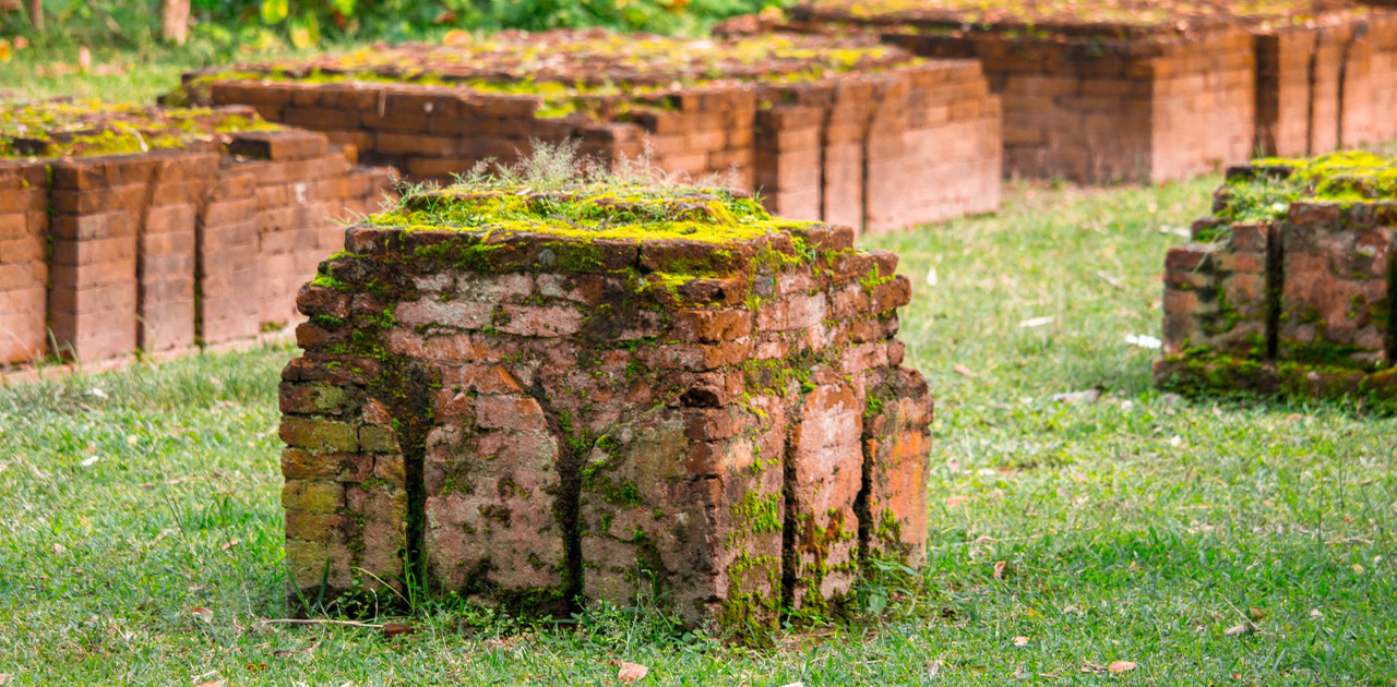 ঝিনাইদহে পাঁচ শ বছরের প্রাচীন মসজিদভিত্তিক মাদরাসা