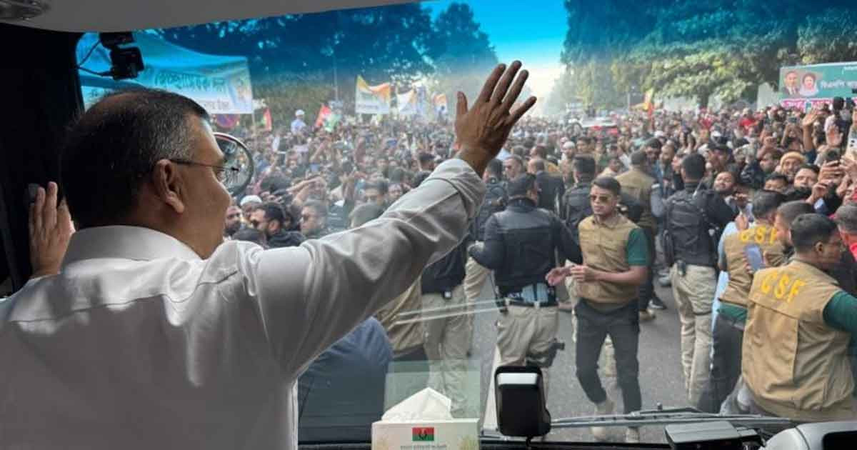 ময়মনসিংহ পৌঁছেছেন তারেক রহমান, বিকেলে জনসভা