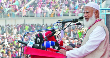 দুর্নীতিবাজ চাঁদাবাজদের লাল কার্ড দেখাতে হবে