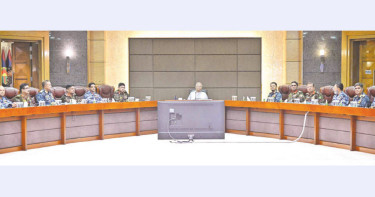 সশস্ত্র বাহিনীকে সর্বোচ্চ সতর্ক থাকার আহ্বান প্রধান উপদেষ্টার