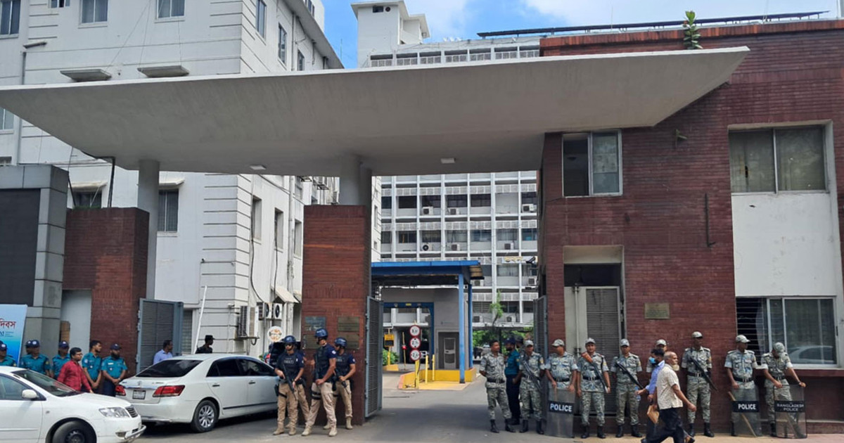 সচিবালয়ে ভুয়া পাস দেখিয়ে প্রবেশ, ৩ জনের কারাদণ্ড