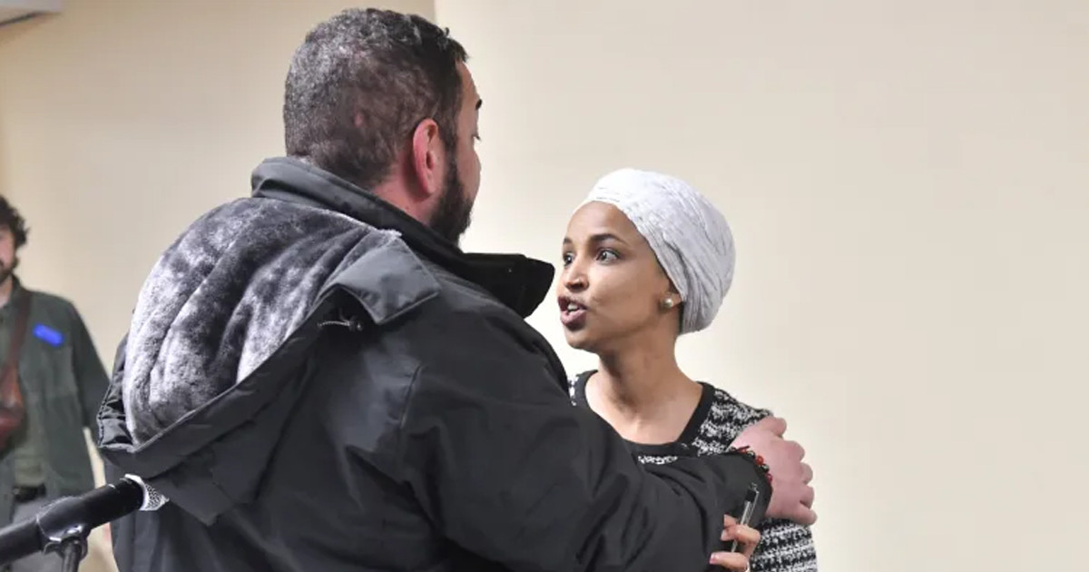 ট্রাম্পের কটূক্তির পরই মার্কিন কংগ্রেসের মুসলিম নারী সদস্যকে আক্রমণ