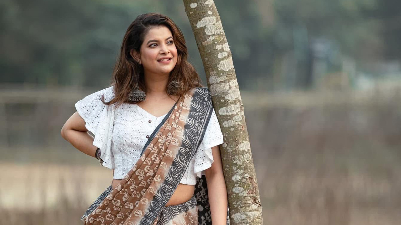 সুখবর দিলেন শবনম ফারিয়া