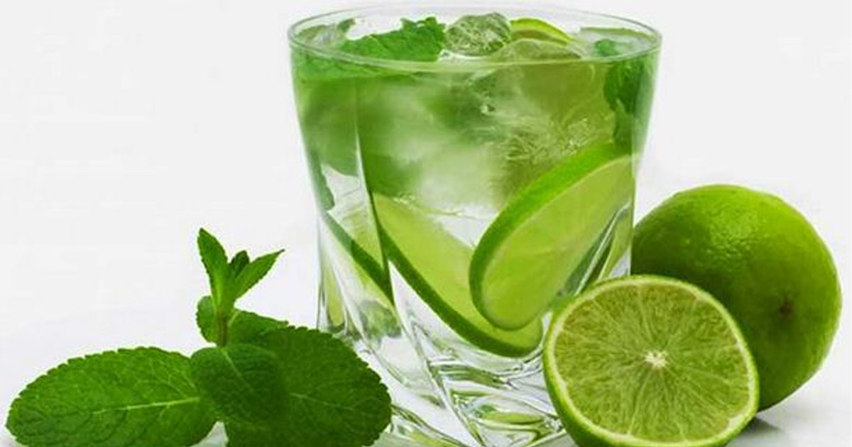 খালি পেটে লেবু পানি কাদের জন্য ক্ষতিকর?