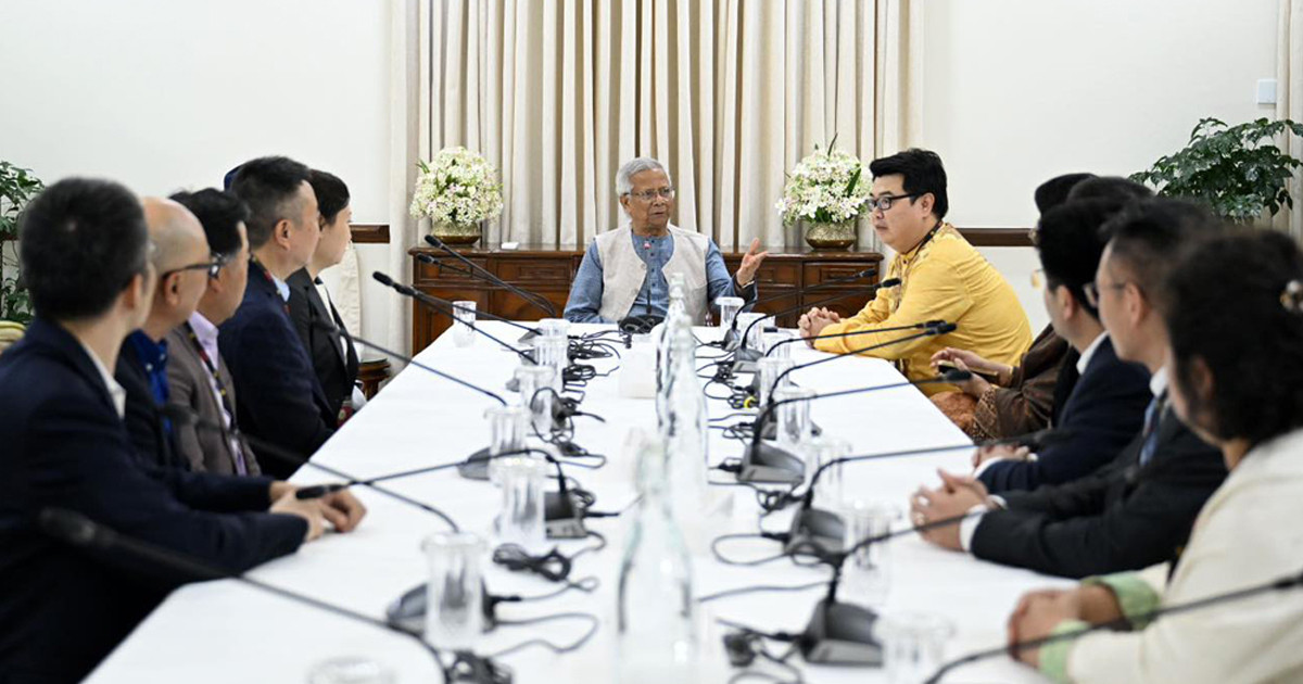 চীন-বাংলাদেশ সহযোগিতা অব্যাহত রাখার আহ্বান প্রধান উপদেষ্টার