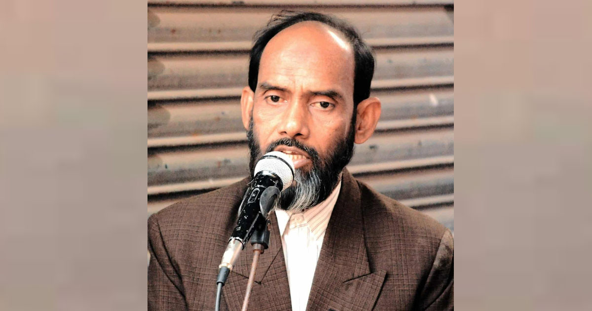 মেঝেতে স্ত্রীর লাশ, বিছানায় পড়ে ছিলেন আহত সাংবাদিক