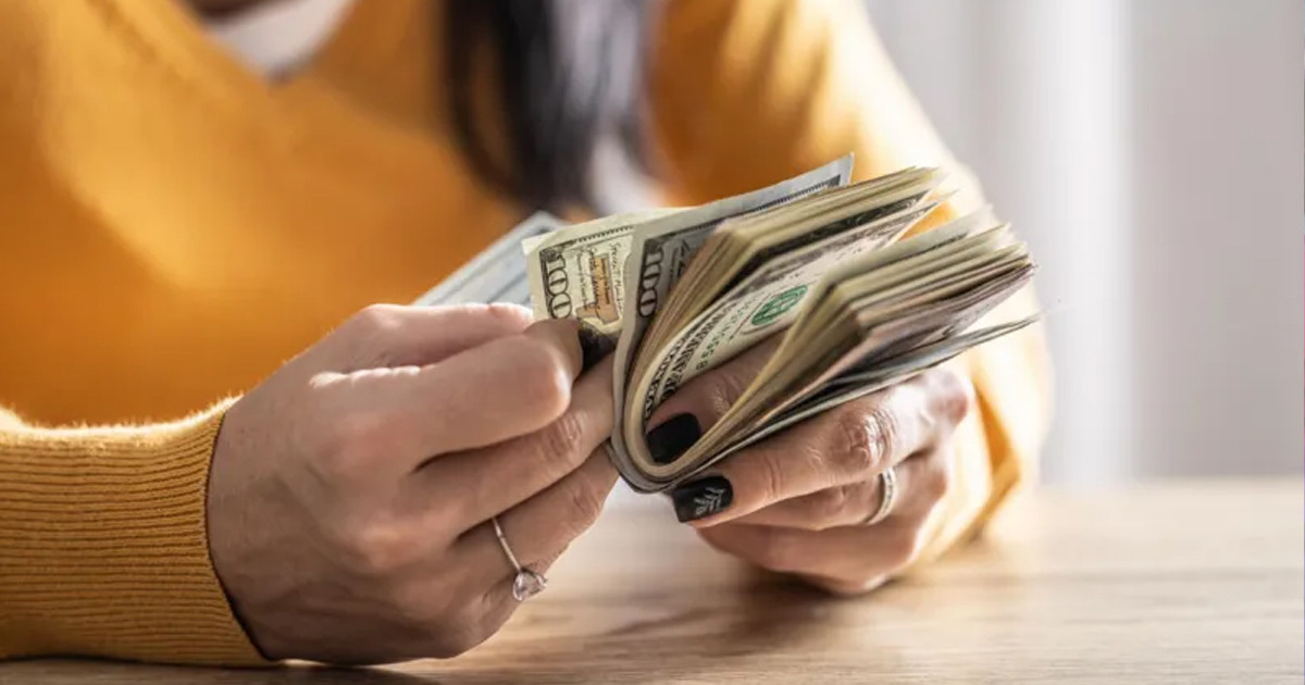 চার বছরের সর্বনিম্নে মার্কিন ডলার—কারণ কী