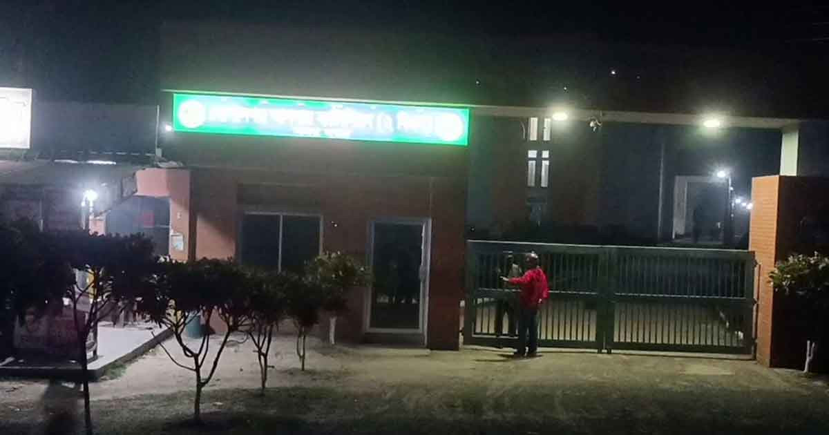 গোপালগঞ্জে আনসার ব্যাটালিয়ন অফিস কমপাউন্ডে ককটেল বিস্ফোরণ