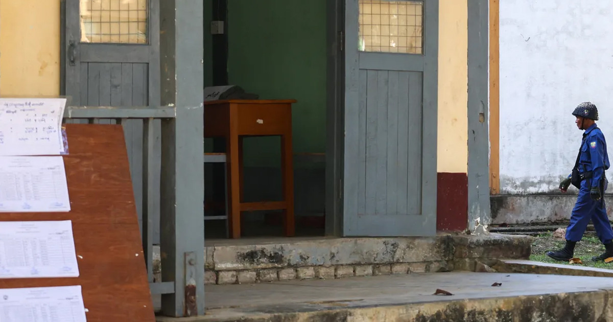 মিয়ানমারে নির্বাচনকালীন ৪০৮ বিমান হামলা, নিহত ১৭০