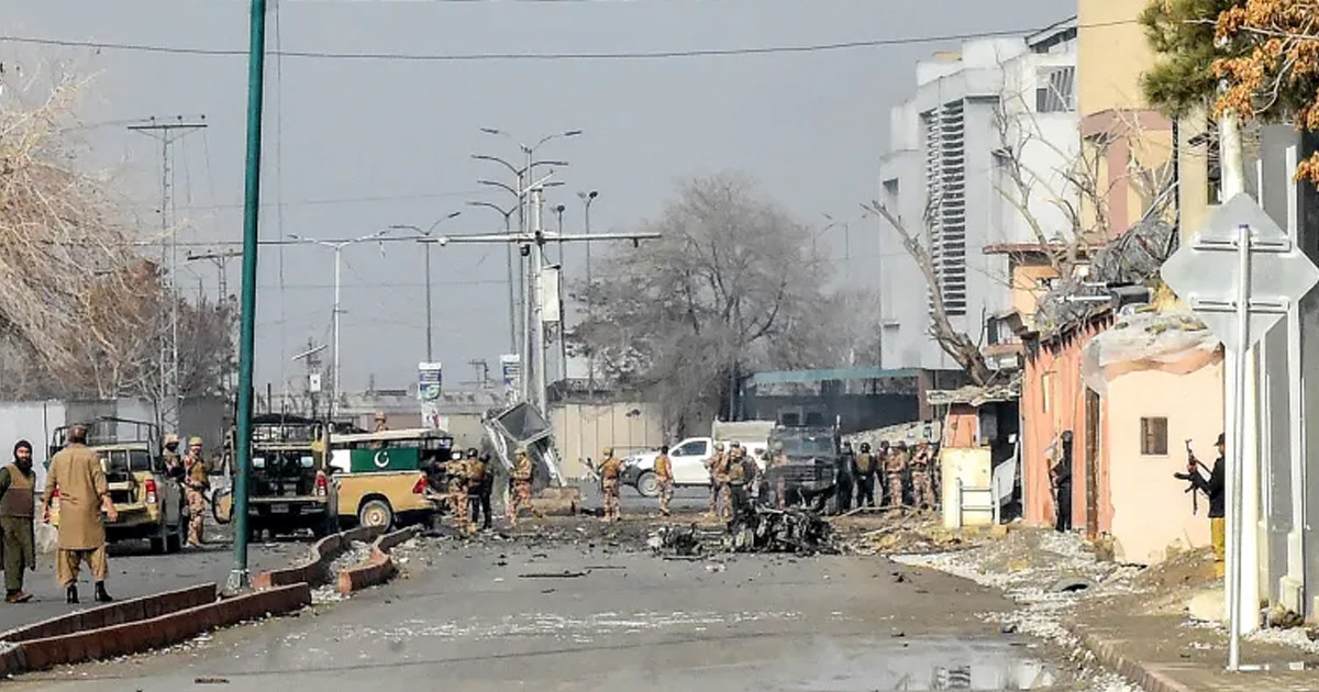 পাকিস্তানে হামলা, নিহত ২১