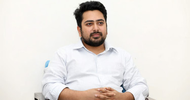 ৮০০ পরিবারের সঙ্গে ‘ওয়ান টু ওয়ান’ দেখা করতে চান নাহিদ ইসলাম