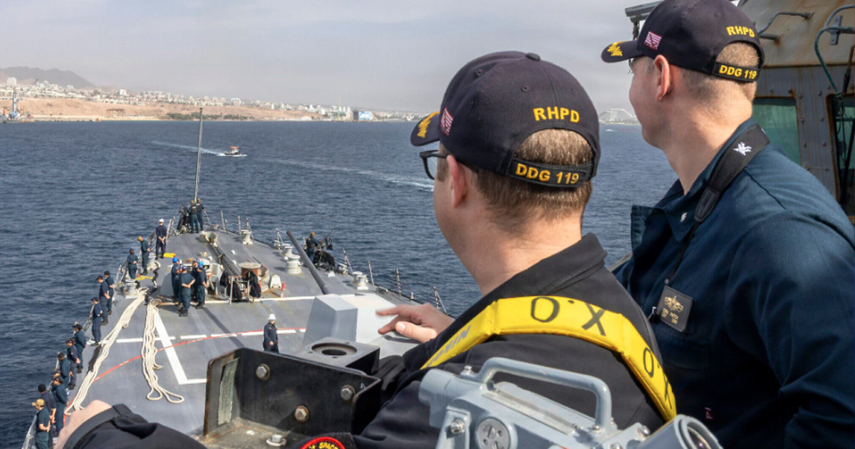 ইসরায়েলের আকাবা উপসাগরে মার্কিন আর্মাডা মোতায়েন