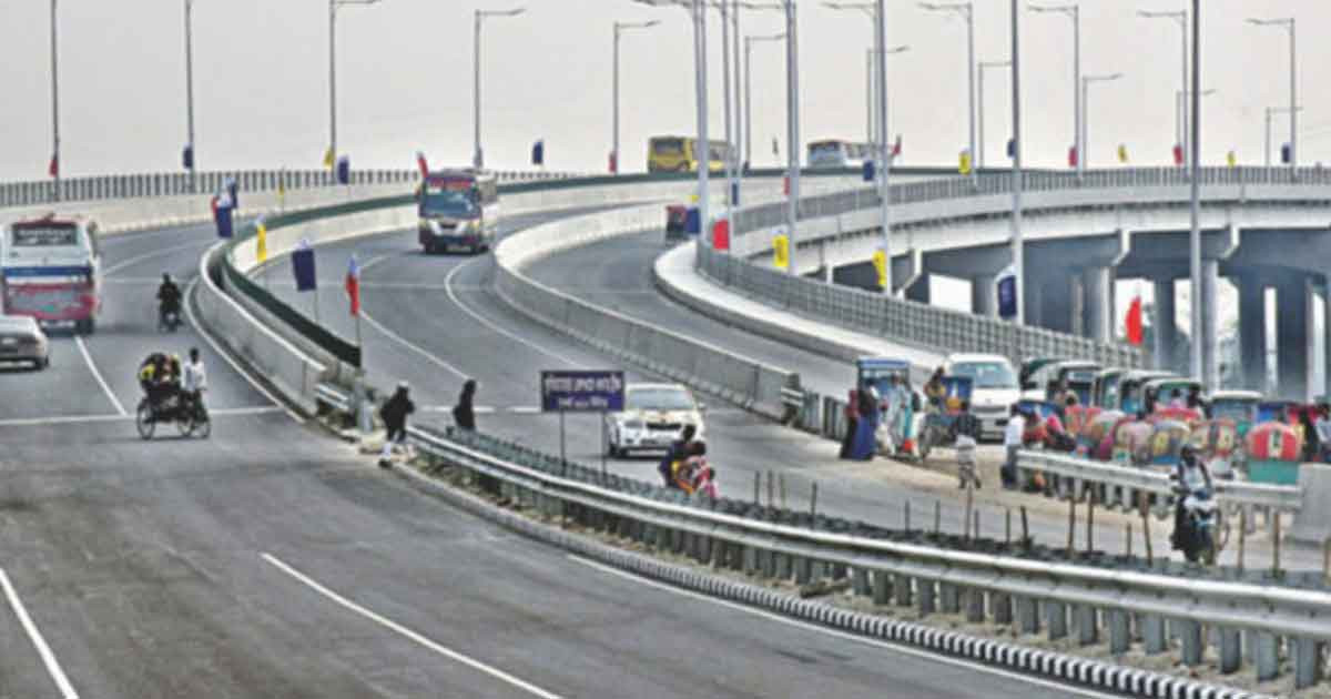 ঢাকা-মাওয়া এক্সপ্রেসওয়েতে মোটরসাইকেল দুর্ঘটনায় প্রাণ গেল ২ জনের