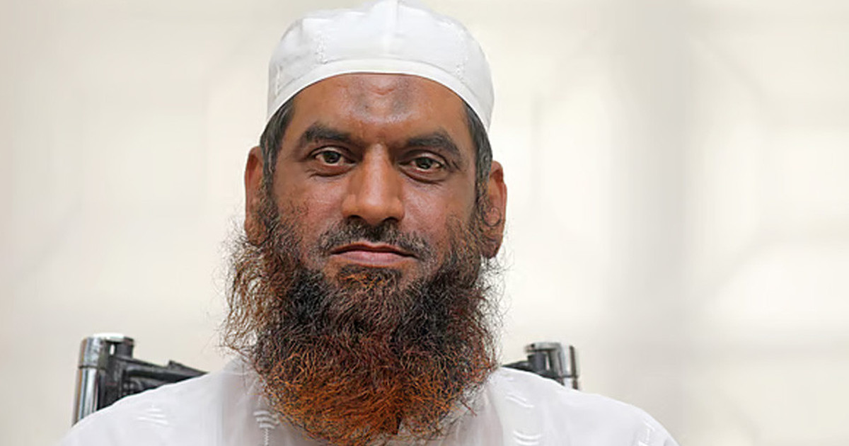 মামুনুল হকের ইশতেহার ঘোষণা